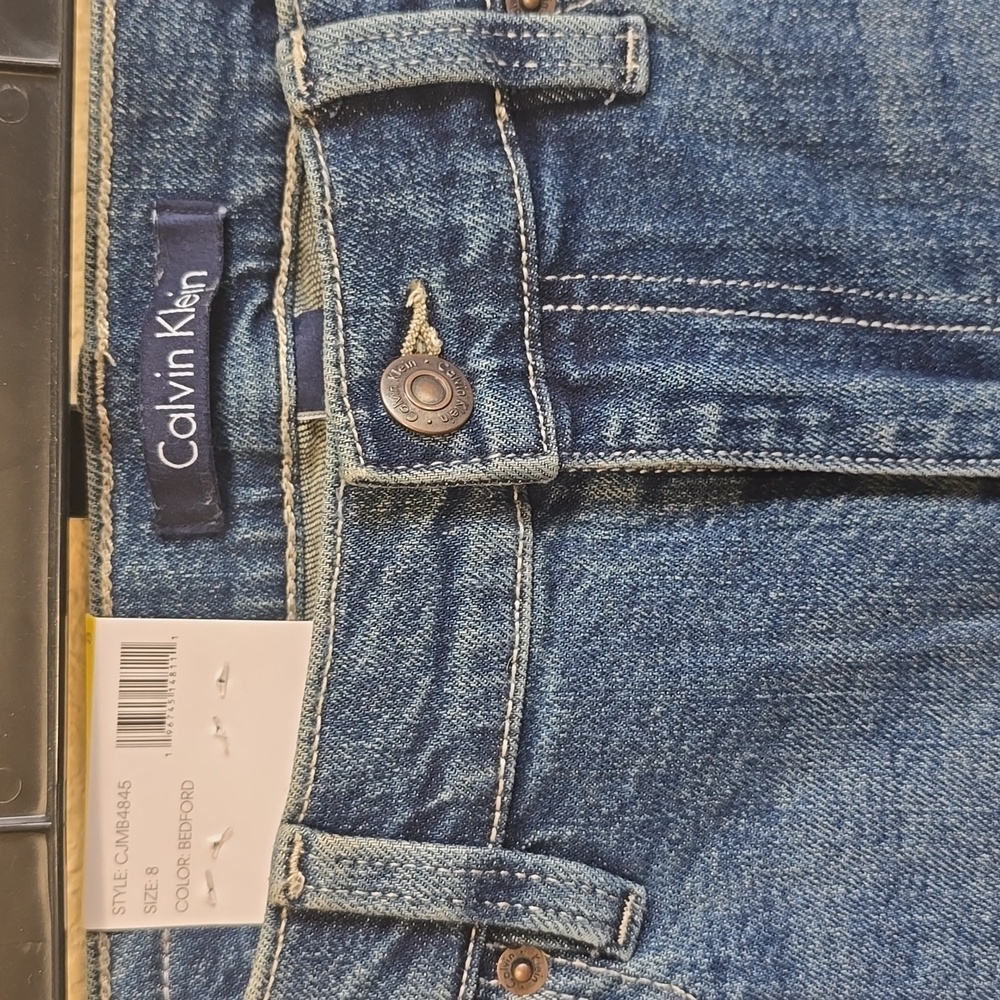 NWT Calvin Klein Straight Leg Jeans in Size 8 and 14 - Picture 7 of 11